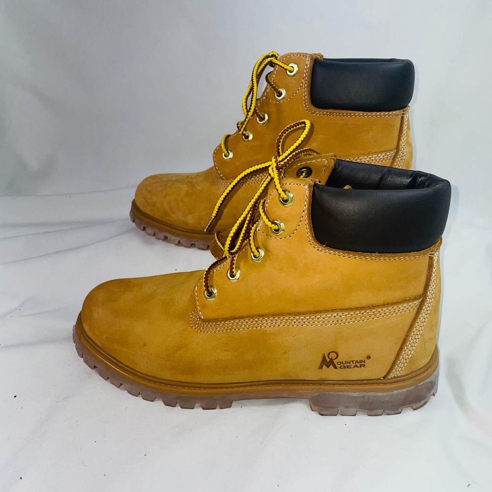 Men's Tan Boots